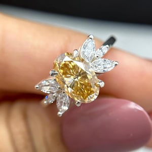 Oval Moissanite mit Marquise Akzent Ring, Champagner Oval Moissanite Verlobungsring, Ringe für Frauen, Jubiläumsring, Weißgoldring