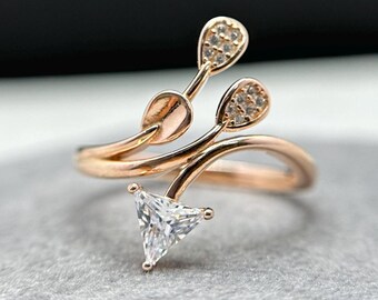 5 MM Triangle Moissanite Engagement Ring, Floral Style Bypass Ring, Modern Triangle Diamond Ring, Minimalistic Design for Women, 10K Ring
