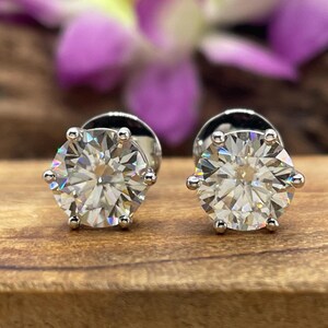 Round Moissanite Stud Earrings for Women, Everyday Earrings, Screw Back Solitaire Studs, Solid Gold Earrings, Best for Gifting Jewelry