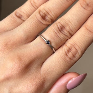 Tiny Blue Sapphire Solitaire Ring, Minimalist Blue Sapphire Simple Ring, White Gold Ring, Everyday Ring, Delicate September Birthstone Ring