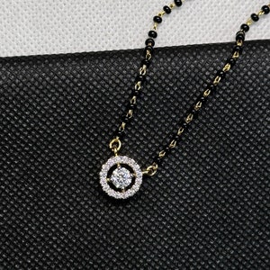 Round Solitaire Mangalsutra, Delicate Mangalsutra, Everyday Use Indian Mangalsutra, Halo Moissanite Mangalsutra Pendant for Women