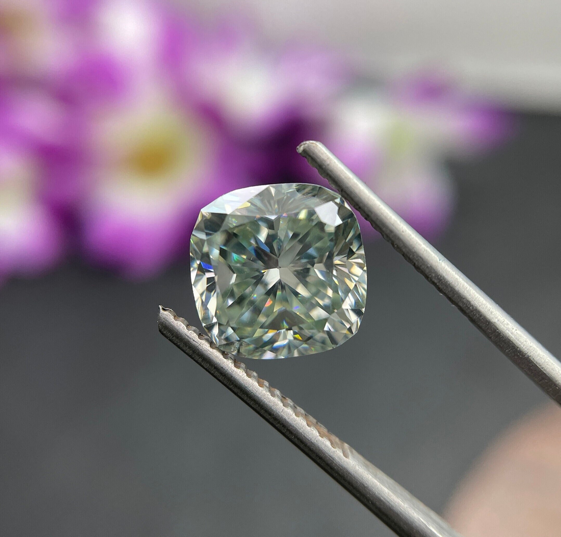 Cushion cut moissanite loose stones sale