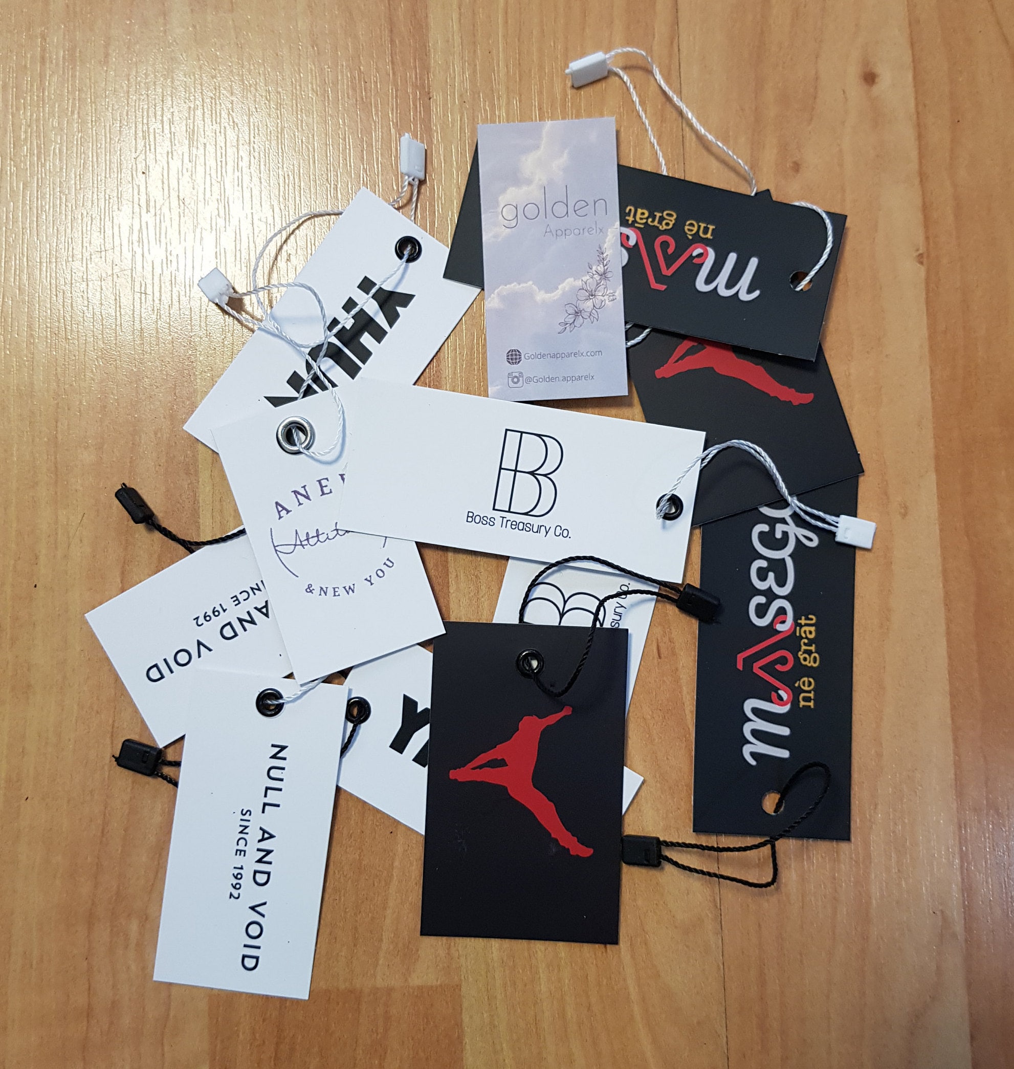 200 pcs Personalized Hang Tags，Custom Your Logo and Text Price Tags for  Clothes,Jewelry (1x3.5 inches)