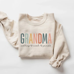 Personalized Grandma Sweatshirt with names, Grandma Heart Sweat, Custom Grandma Sweatshirt, Nana Sweatshirt, Grandma Gift
