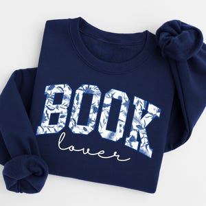 Cute Book Lover Sweatshirt, Bookworm Crewneck, Reading Club, Librarian Gift, Bookish Merch, Reader, Teacher Gift, Book Girly Top, Read Book