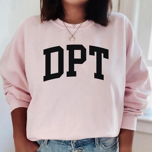 DPT-tröja, tröja för doktor i fysioterapi, DPT-examentröja, skjorta för sjukgymnastassistent, t-shirt för fysioterapi Light Pink