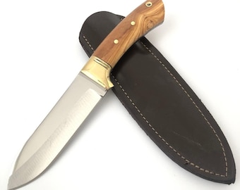 Handgefertigtes Jagdmesser: Griff aus Olivenholz, Full Tang, Lederscheide