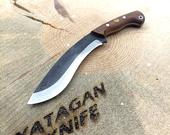 Handmade Mini Kukri Knife: Tactical Hunting Full Tang Knife with Walnut Grip