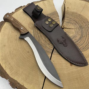 Machete Kukri de 13" hecho a mano, con espiga completa y funda grabada a medida. imagen 8