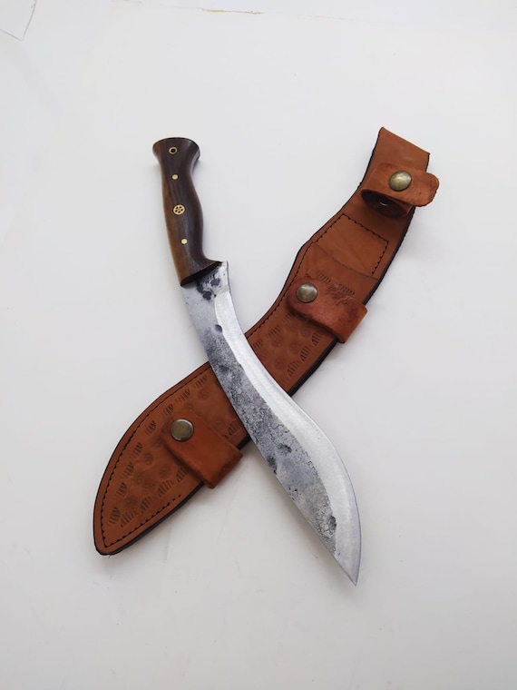 Forged Carbon Steel Kukri Knife: Gurkha Issue Khukuri with Walnut Grip