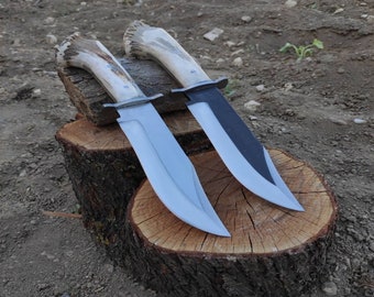 Handmade Forged Steel Bowie Knife: Deer Horn Handle, Personalized Hunting Knife