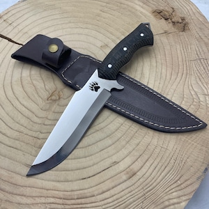 Handmade Stainless Steel Hunting Knife with Leather Sheath: Engraved Gift