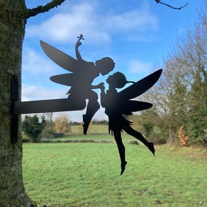 Kissing Fairies - Fairy garden - Metal - Garden decor - Gift - Laser cut