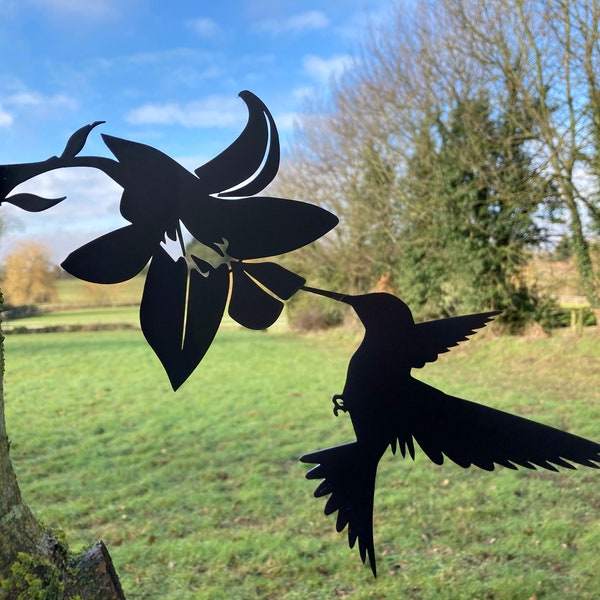 Hummingbird - Metal Bird  - Garden decor - Gift - Laser cut