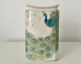 Lakshmi® Fine China Vase