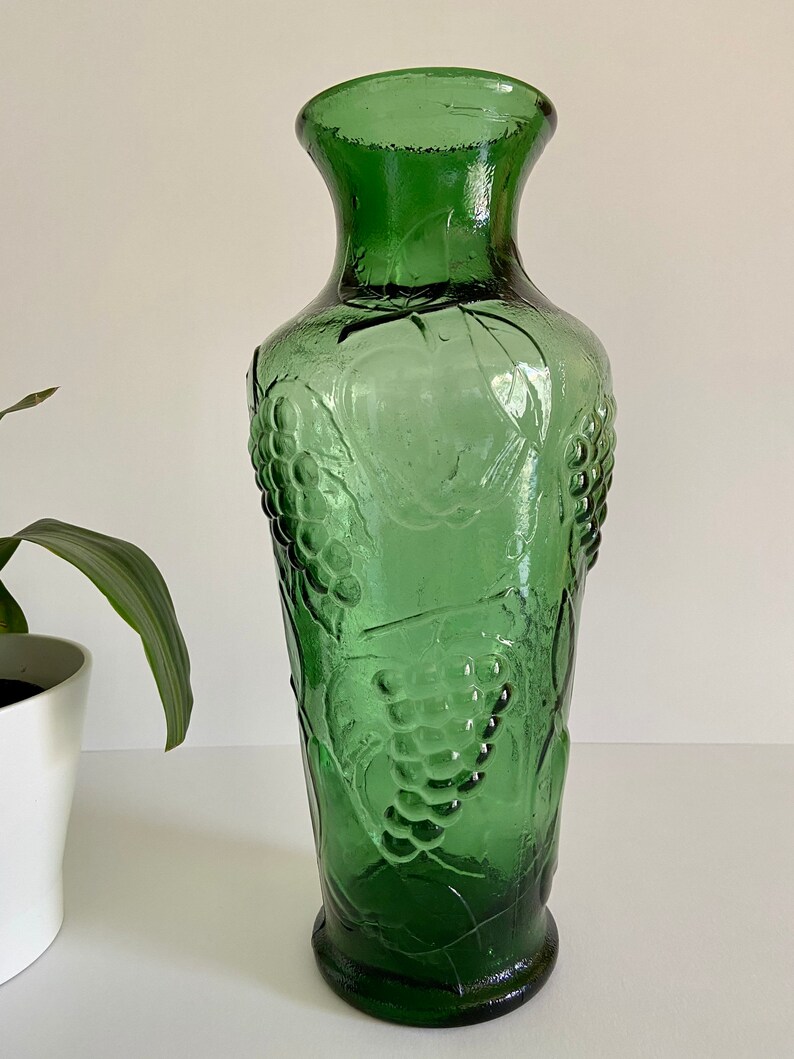 Beautiful Green Glass Engraved Vase Flowers Vase