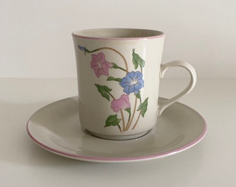 STONEWARE Vintage Sango Primavera #8495 Set of 6 Cups and Saucers. Cream color, flowers designs. Perfect for tea or coffee.