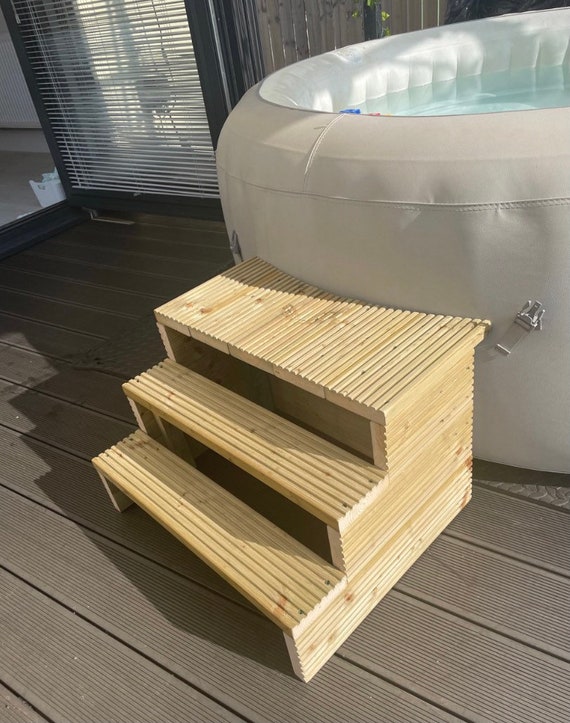 Hot tub / Spa steps - 3 step / decking boards / treated - Curved edge