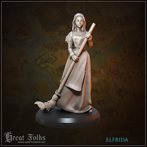 Könnte beinhalten: Eine Miniaturfigur einer Frau in einem langen Kleid und einer Schürze, die einen Besen hält. Die Figur ist in hellgrau bemalt und steht auf einem schwarzen Sockel. Die Figur ist Teil der Great Folks-Kollektion.