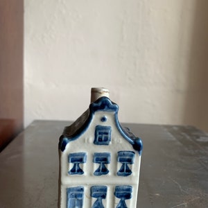 KLM Rynbende Delft number 5 miniature house blue white