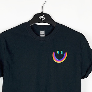 Pastelkleurige smiley-t-shirt - Happy vibes, Cute, Happy Face Tee, rave, cadeau voor feestliefhebbers, geweldig ontwerp, uniseks