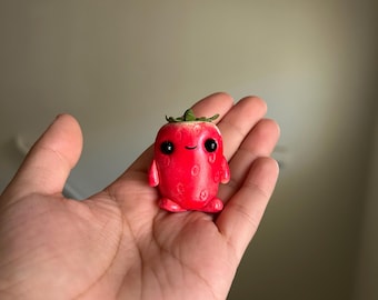 Pet Strawberry, comes with Adoption certificate, Desk Buddy