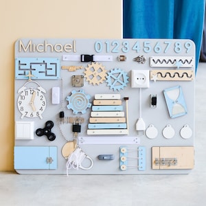 Tablero ocupado para niños pequeños 1 2 3 años, tablero sensorial Montessori personalizado, juguetes de madera personalizados para niños pequeños, regalo para bebés, regalo de 1er cumpleaños