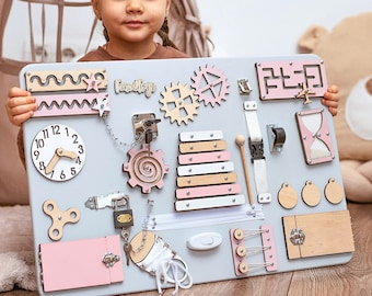 Personalisierte Busy Board 1 Jahr altes Mädchen, Baby Mädchen 1. Geburtstag Geschenk, Montessori Aktivitätsbrett für Mädchen Einzigartiges erstes Geburtstagsgeschenk für Mädchen