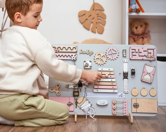 Grande planche occupée personnalisée garçon, cadeau bébé garçon personnalisé, jouets Montessori, jouets en bois pour enfants, jouets pour tout-petits pour filles, garçon, cadeaux pour bébé