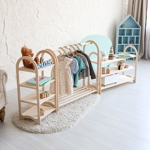 Perchero Montessori: organizador de madera para habitación de niños / Estante Montessori con perchas para ropa y juguetes / Almacenamiento ecológico para guardería