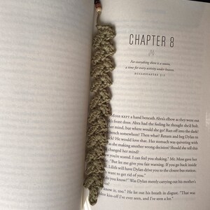 Crochet Bookmark image 2