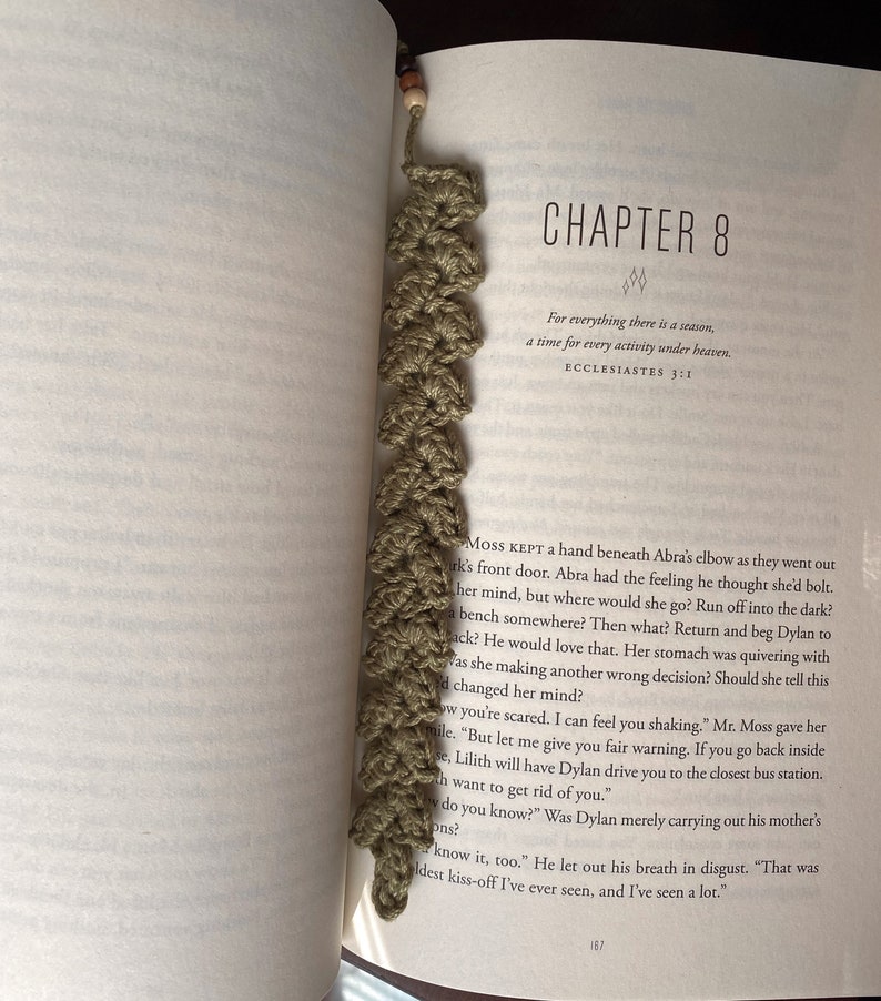 Crochet Bookmark image 2