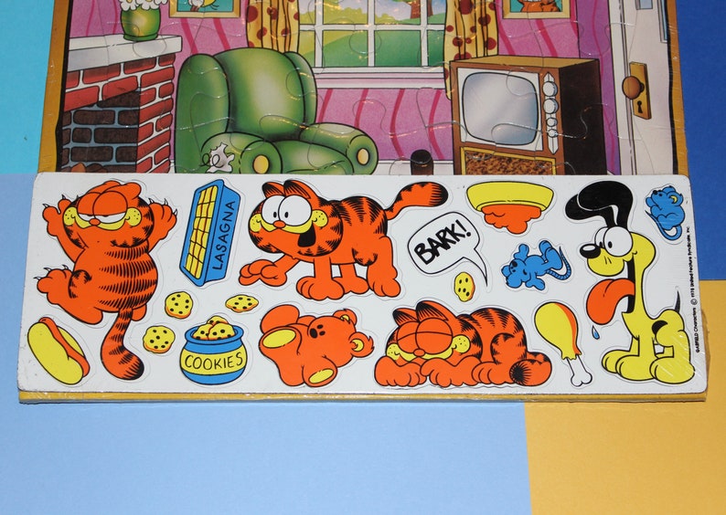 Vintage Garfield Puzzleforms 30 Piece Puzzle With Colorforms - Etsy