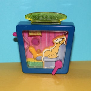 Vintage Garfield Garf-O-Vision TV Game PAWS