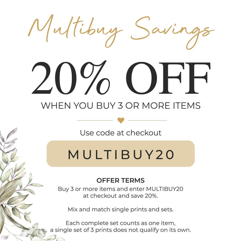Puede incluir: Un gr&aacute;fico promocional con el texto Multibuy Savings 20% OFF WHEN YOU BUY 3 OR MORE ITEMS. Incluye un peque&ntilde;o icono de coraz&oacute;n, el c&oacute;digo MULTIBUY20 en un recuadro beige y el texto OFFER TERMS con instrucciones, decorado con hojas bot&aacute;nicas.