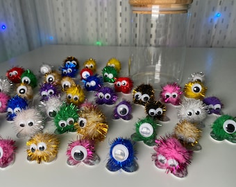 Sparkle Quiet Critters (35) | Companheiro de mesa para gerenciamento de sala de aula | Amigo para distanciamento social | Brinquedo felpudo multicolorido | Incentivo para educação domiciliar