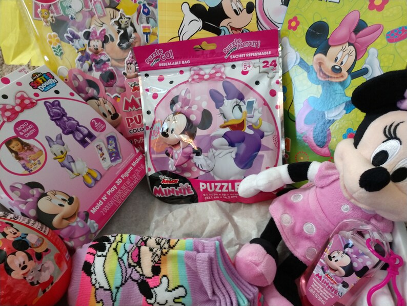 Minnie Mouse Gift Box with Notecard