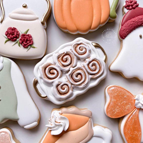 Wavy Serving Tray/Baking Pan Cookie Cutter
