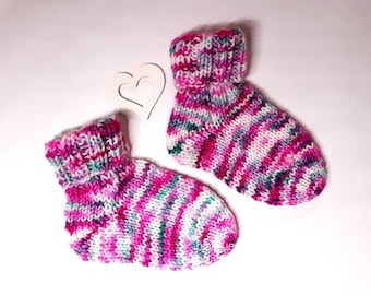 Babysocken Erstlingssocken handgestrickt rose- pinkfarben bunt meliert