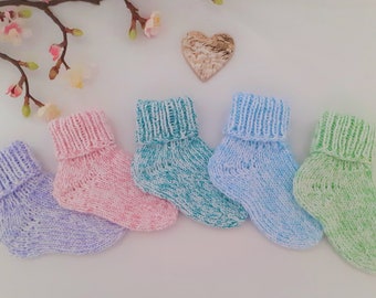 Babysocken Erstlingssocken  handgestrickt in verschiedenen Farben wählbar