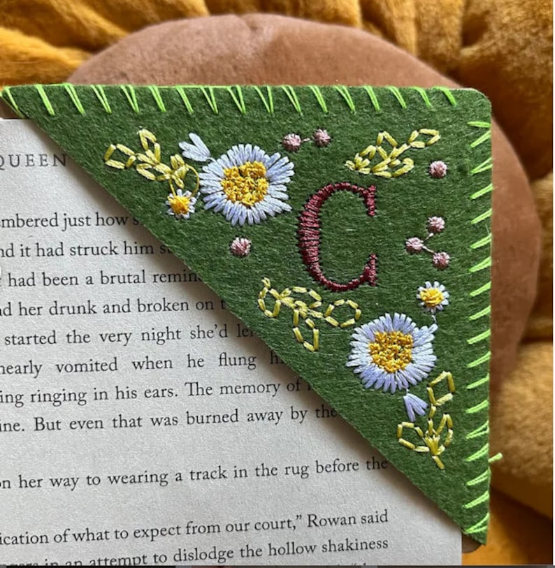 Personalized Hand Embroidered Corner Bookmark, Felt Triangle Page Stitched Corner Handmade Bookmark image 1