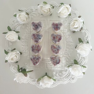 Handmade Heart Wax Melts with Rose Petals | 100% Natural Soy Wax |