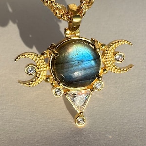 Labradorite Triple Moon Talisman Necklace, 925 Sterling Silver Triple Moon Hecate Necklace, Witchy Labradorite Amulet Pendant, Gift for Her