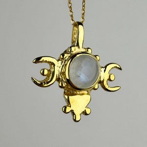 Natural Moonstone Triple Moon Goddess Necklace, 925 Sterling Silver Amorph Triple Moon Amulet, Goddess Hecate Pendant, Witchy Crescent Charm