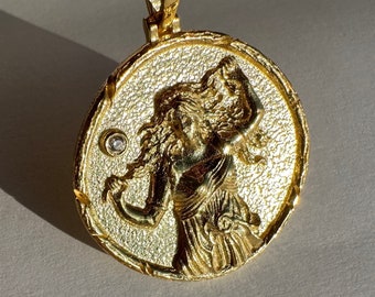 CASSANDRA Halskette, 925 Sterling Silber Mythologische Priesterin Cassandra Anhänger, griechische Göttin Cassandra Medaillon, Apollo, Geschenk für Sie