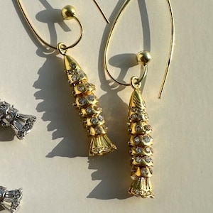 Gold Fish Dangle Earrings, 925 Sterling Articulated Fish Earrings, 3D Movable Fish Earrings with Gemstones, Fish Lover, Gift for Fish Lover