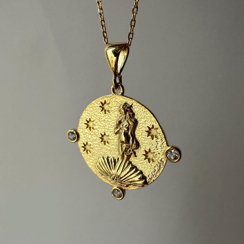 Goddess VENUS Necklace, 925 Sterling Silver Birth of Venus Pendant, Venus Medallion, Goddess of Love Aphrodite Necklace, Sandro Botticelli