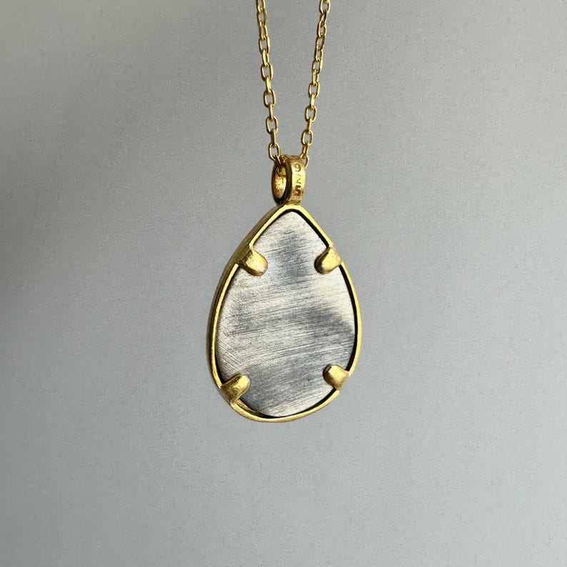 Crane Necklace, Solid 925 Sterling Silver Minimal Bird Charm, Crane Portrait Pendant, Animal Necklace, Gift for Bird Lover, Unique Jewelry
