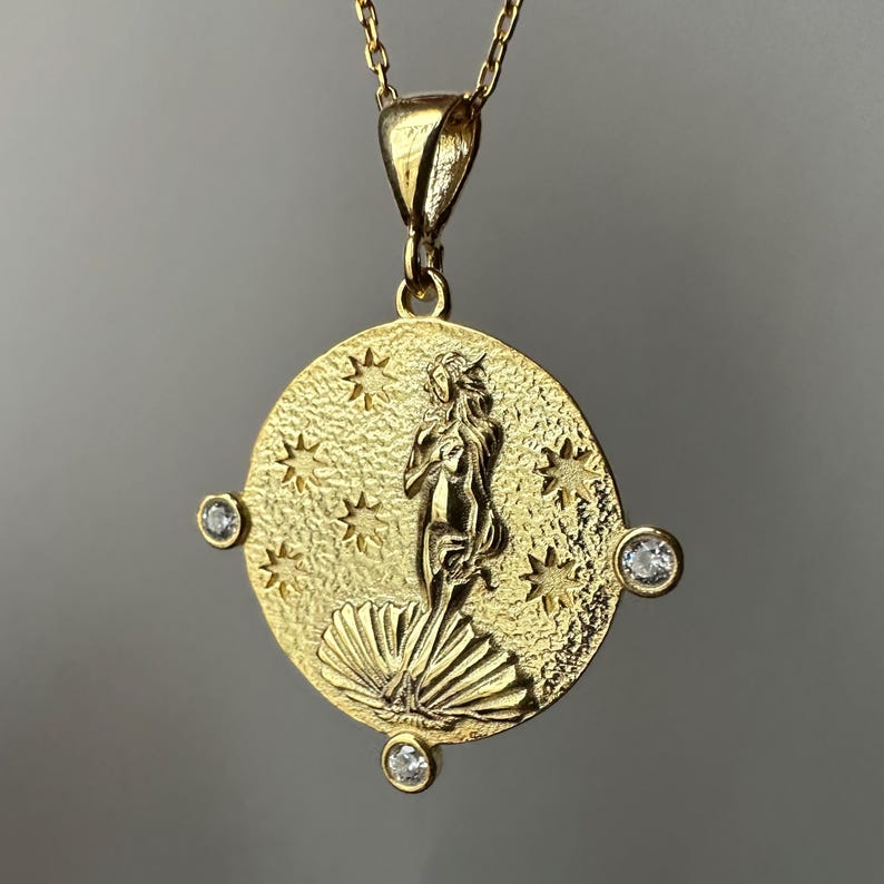 Goddess VENUS Necklace, 925 Sterling Silver Birth of Venus Pendant, Venus Medallion, Goddess of Love Aphrodite Necklace, Sandro Botticelli