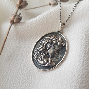MEDUSA Halsband | Antik grekiskt Medusa-hänge bild 6
